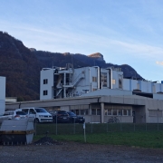 Incendie à Vionnaz : plus de peur que de mal sur le site chimique de BACHEM